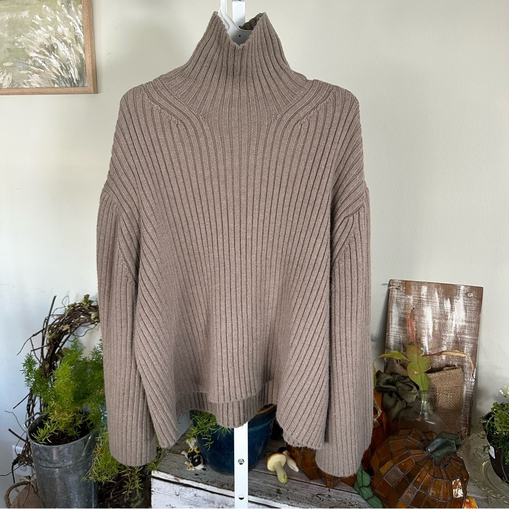 H&M Sweater